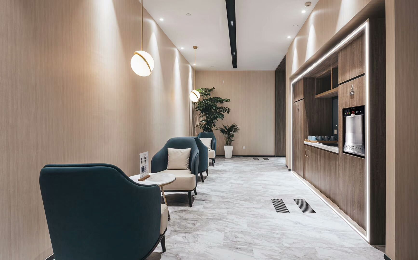 <a href=http://www.chinanon-gm.com/tags-457.html target=_blank class=infotextkey>辦公室裝飾設計</a>